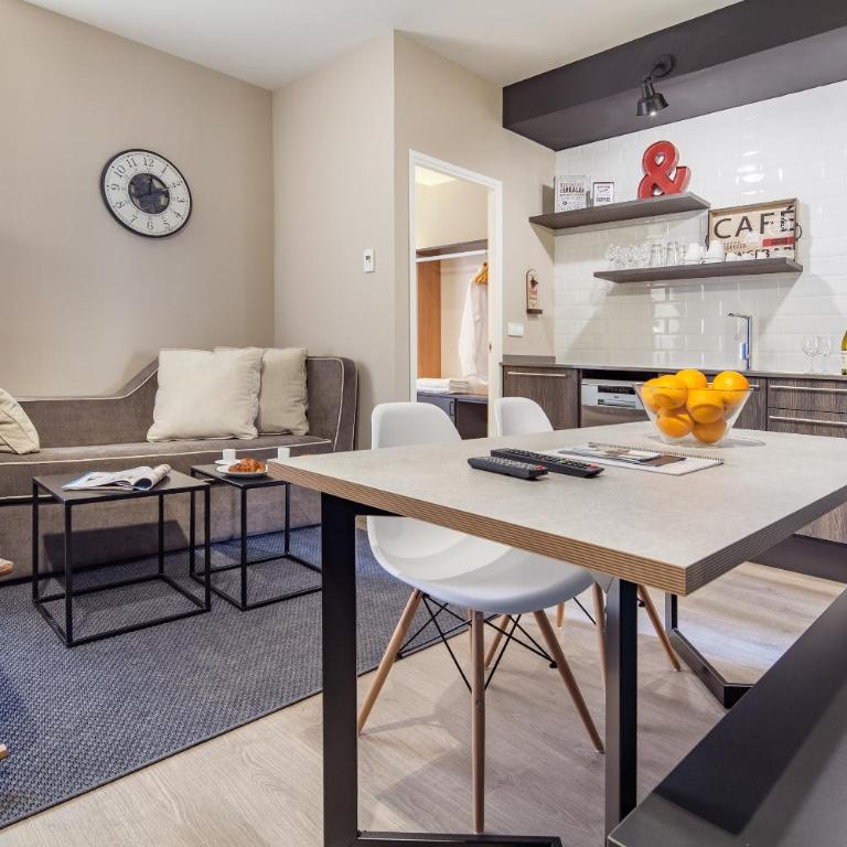 Habitat Apartments Cool Jazz - Two-Bedroom Apartment - 19
