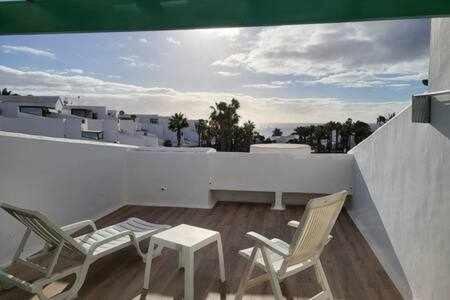 Fantástico apartamento con terraza y vistas al mar - Apartamento - 25