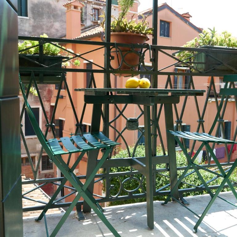 La Grancevola is a gorgeous apartment with balcony - One-Bedroom Apartment - 3