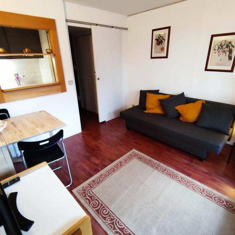 Charmant studio au calme avec balcon et internet - Studio - 1