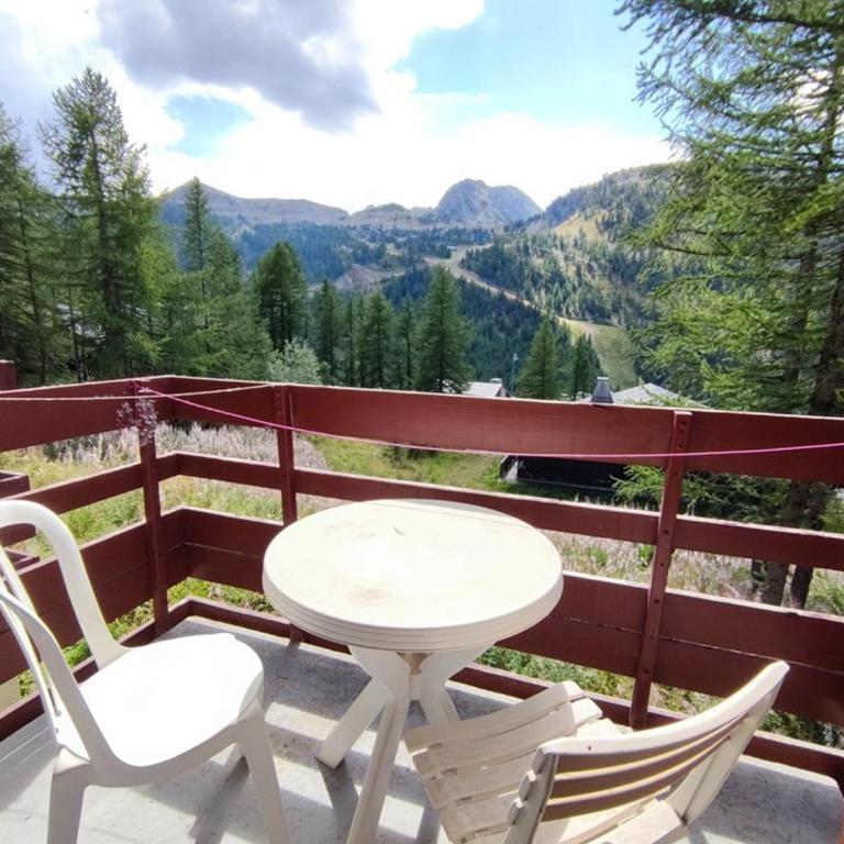 Charmant studio au calme avec balcon et internet - Studio - 8
