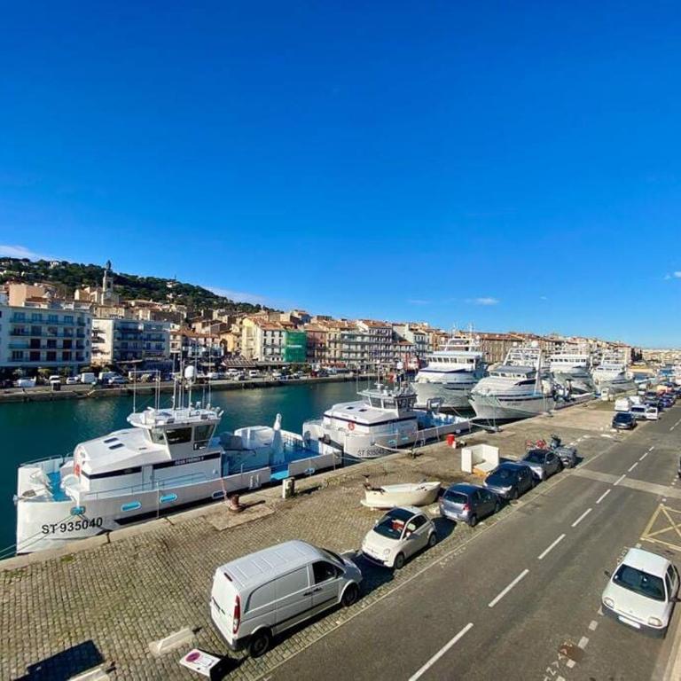 ''Georgio'' Grand appartement traversant avec vue canal et parking - Appartement 2 Chambres - 34