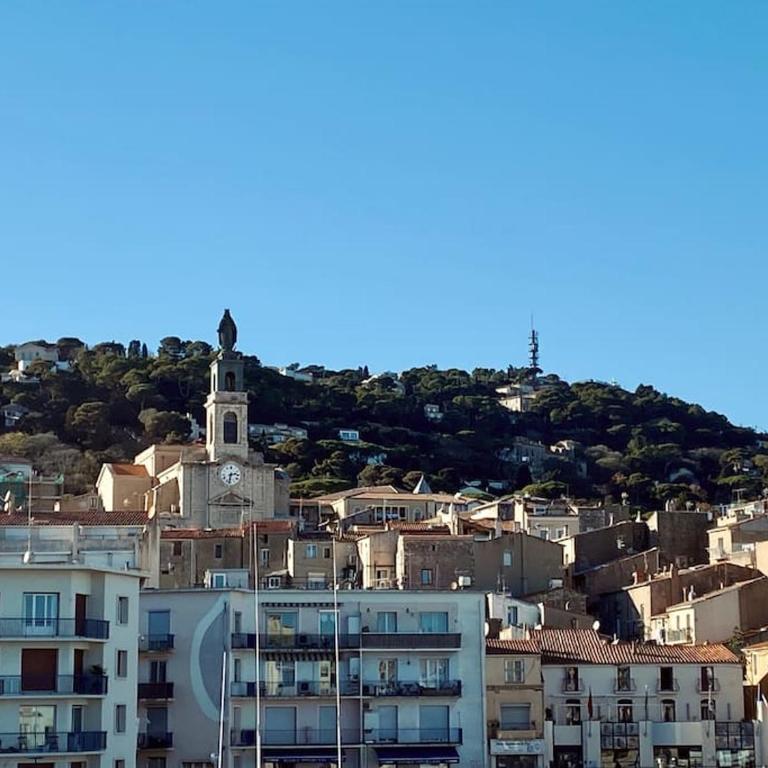 ''Georgio'' Grand appartement traversant avec vue canal et parking - Appartement 2 Chambres - 32