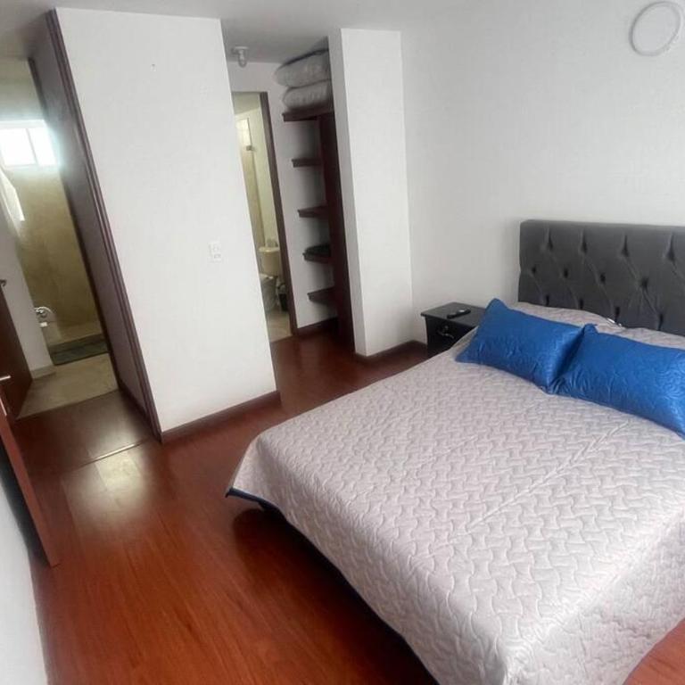 Apto cómodo en conjunto 1 piso parqueadero - Apartamento de 2 dormitorios - 4