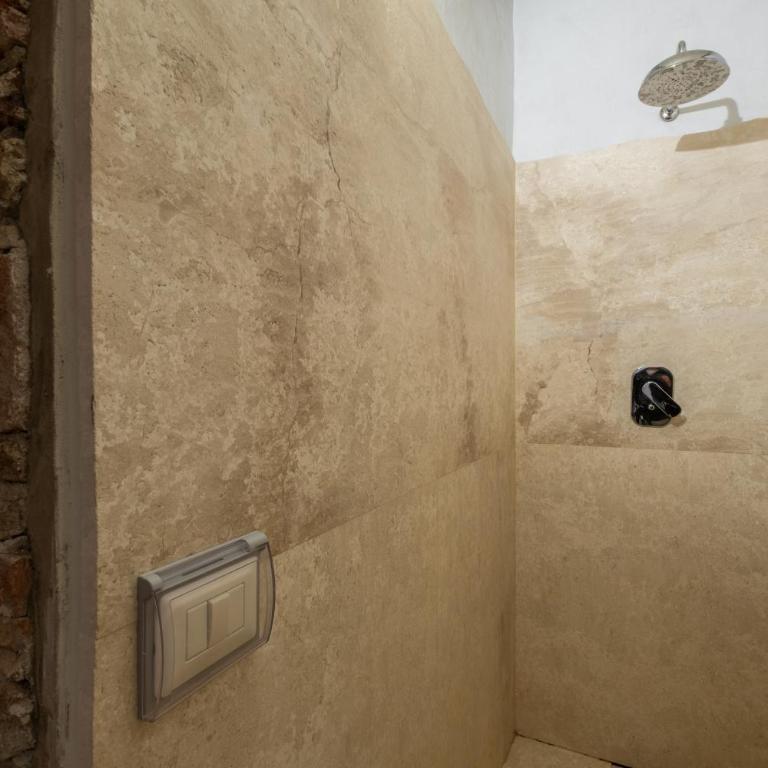 Dimoras Stone Suites - Camera King Standard - 13