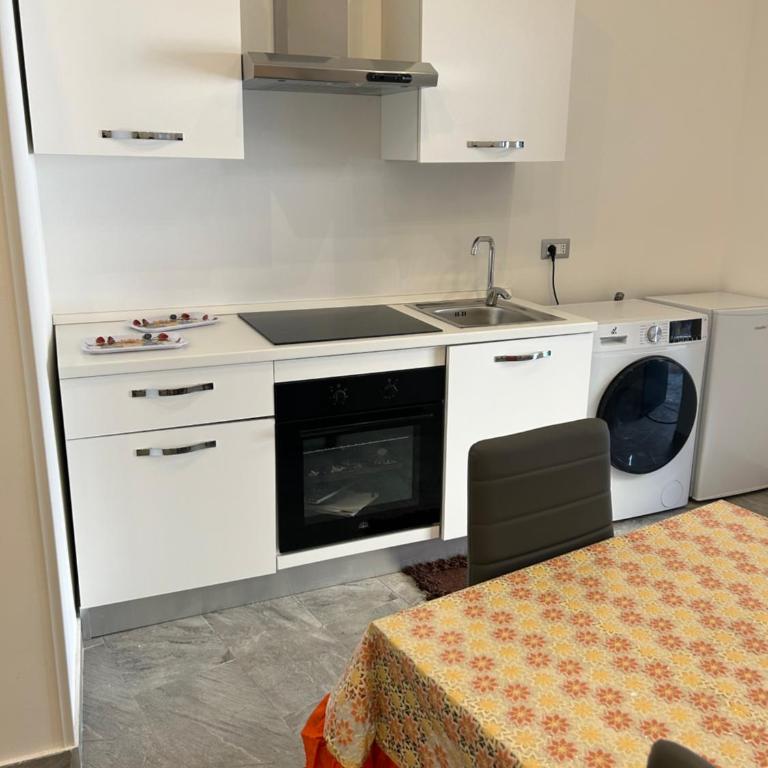 Ferrara home - One-Bedroom Apartment - 6