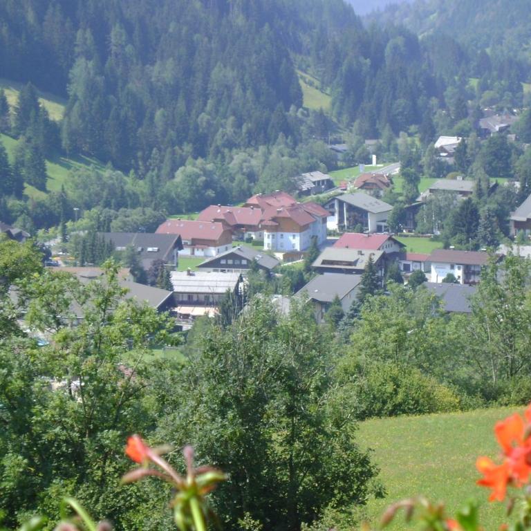 Landhaus Hinteregger - Doppelzimmer mit Balkon - 10