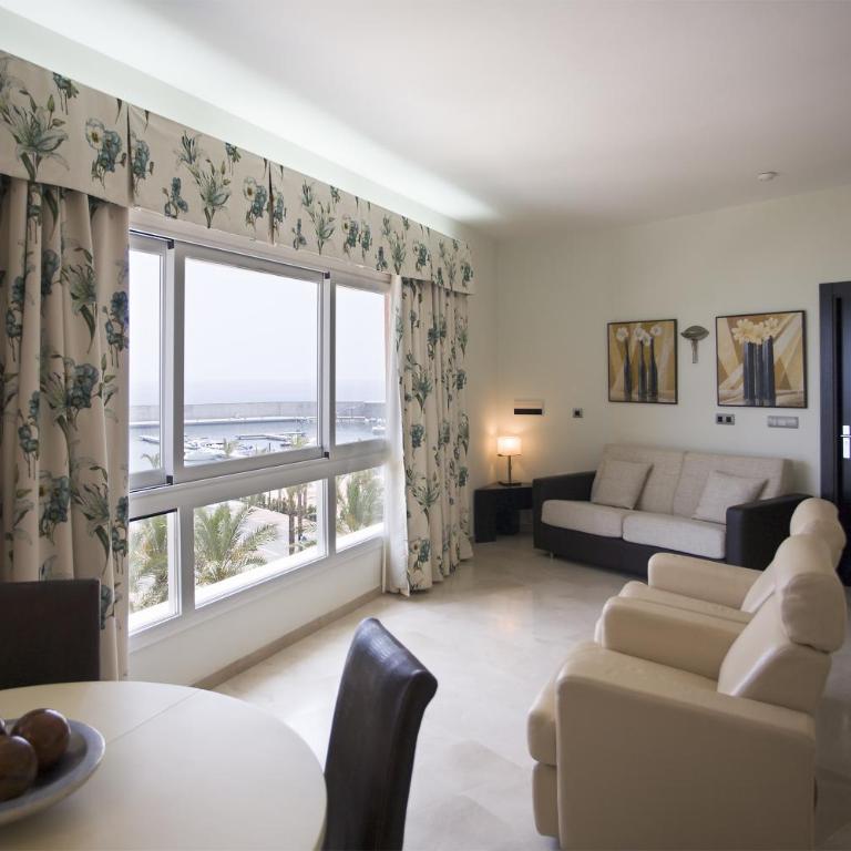 Senator Águilas - Double Room with Living Room - 1