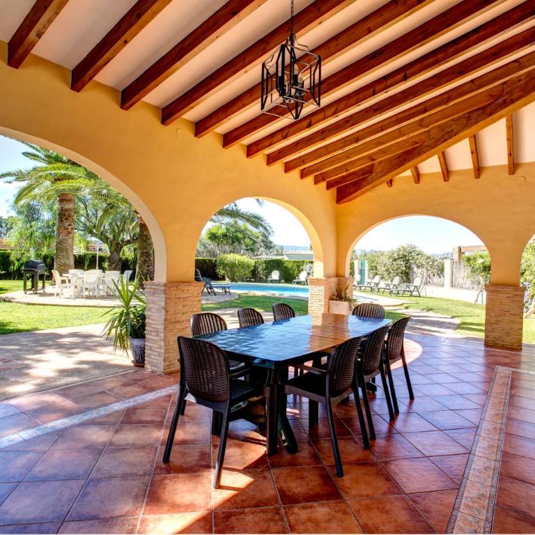Casa Segaria con piscina privada y jardín en Dénia - Chalet - 6