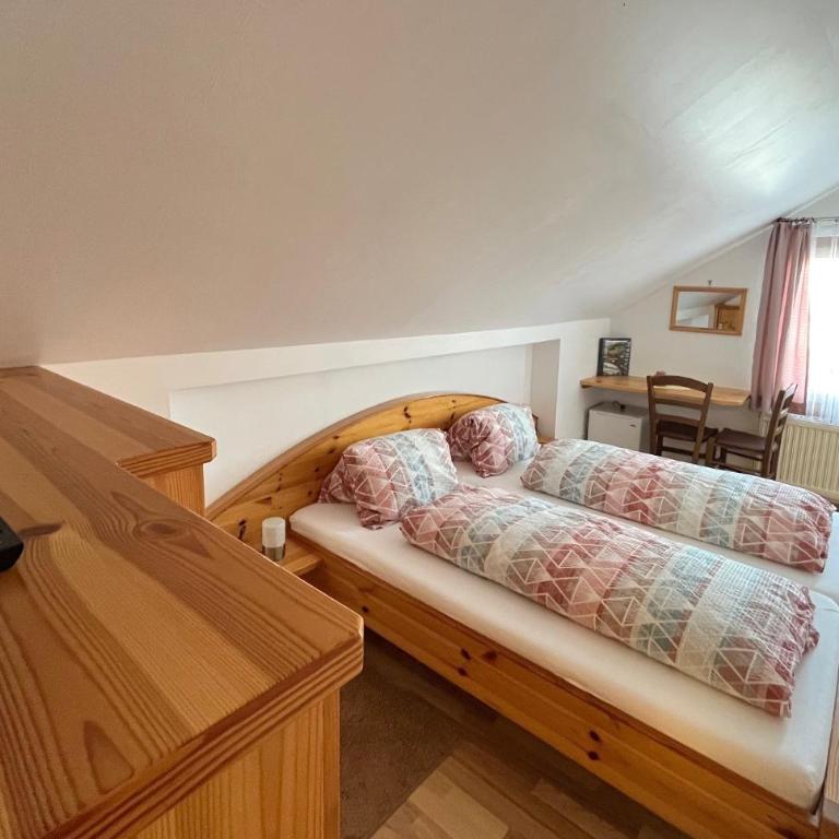 Hotel Gasthof Seeblick - Familienzimmer mit 2 Schlafzimmern - 4