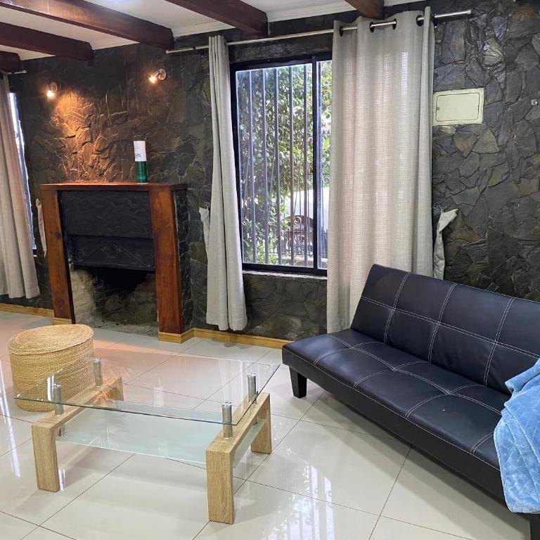 Gran casa , gran patio. - Villa de 1 dormitorio - 3