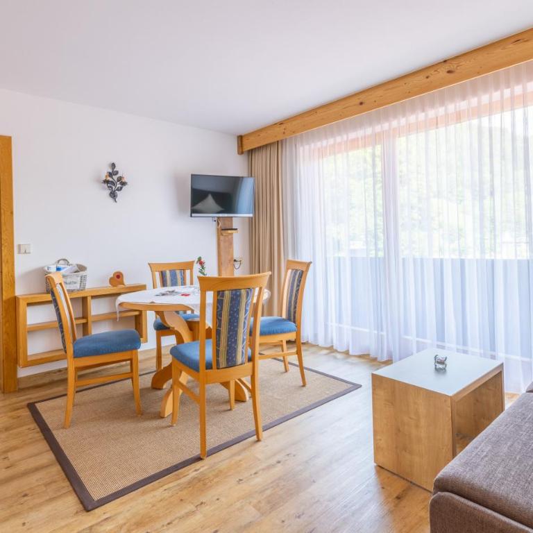 Gästehaus Kaindl - Apartment mit Blick auf die Berge - 1