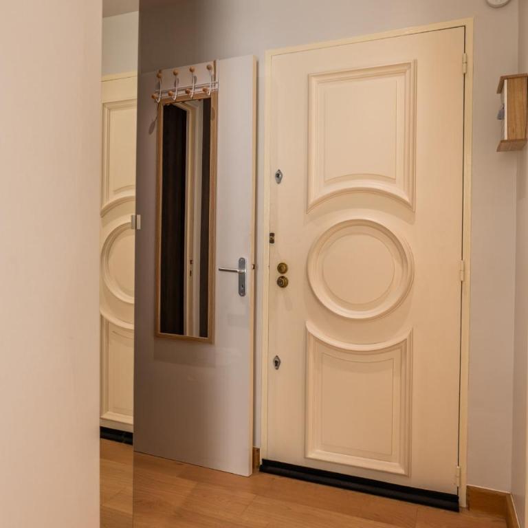 Bright 2bedroom apartment 15min walk to the Palais - Appartement - 18