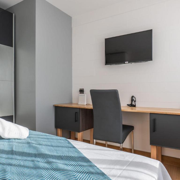 Bright 2bedroom apartment 15min walk to the Palais - Appartement - 24