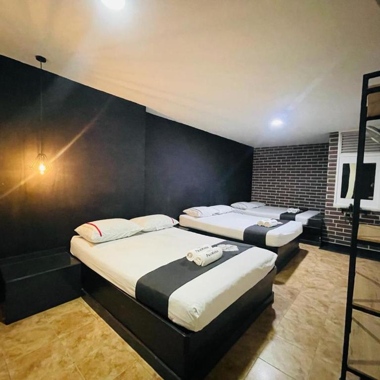 Hotel Panorama Medellín - Habitación Familiar Estándar - 2
