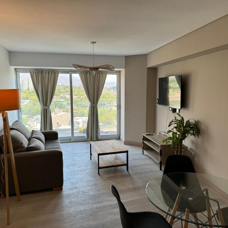 Depto con vista increíble a la ciudad y cordillera , con balcón - Apartamento de 2 dormitorios - 13
