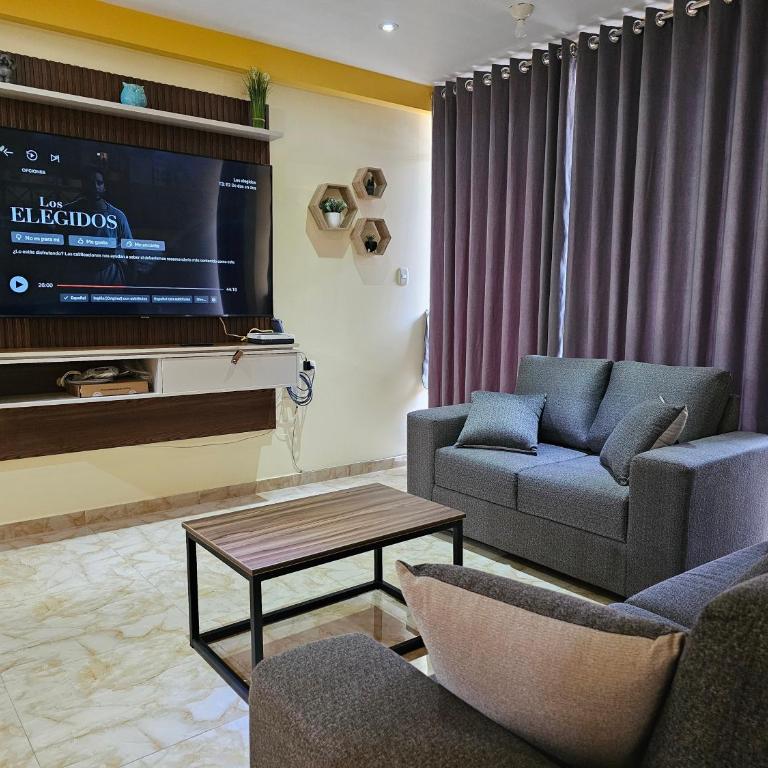 Departamento en Huanchaco Beach - Three-Bedroom Apartment - 1