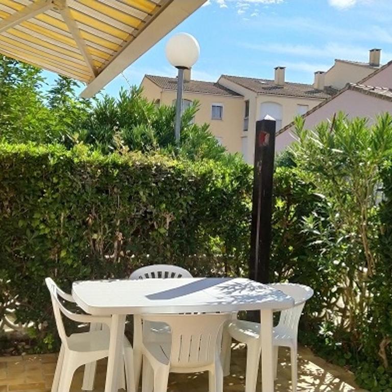 Pavillon Climatisé 2 Pièces + Mezzanine, Terrasse, Parking Privé, à 400m de la Plage - FR-1-776-9 - Villa - 2