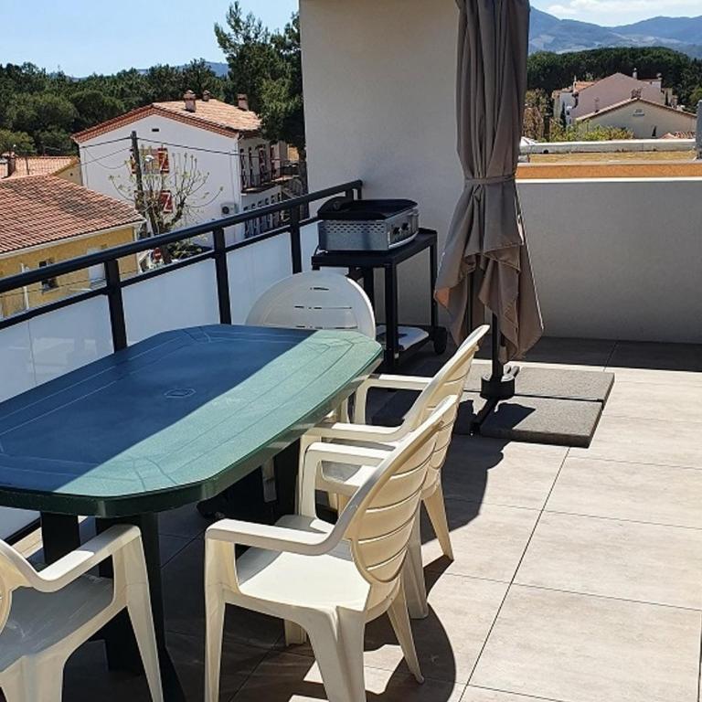 Appartement Confort 4 Pers, Climatisé, Terrasse, Parking, Proche Plage - FR-1-776-12 - Appartement - 8