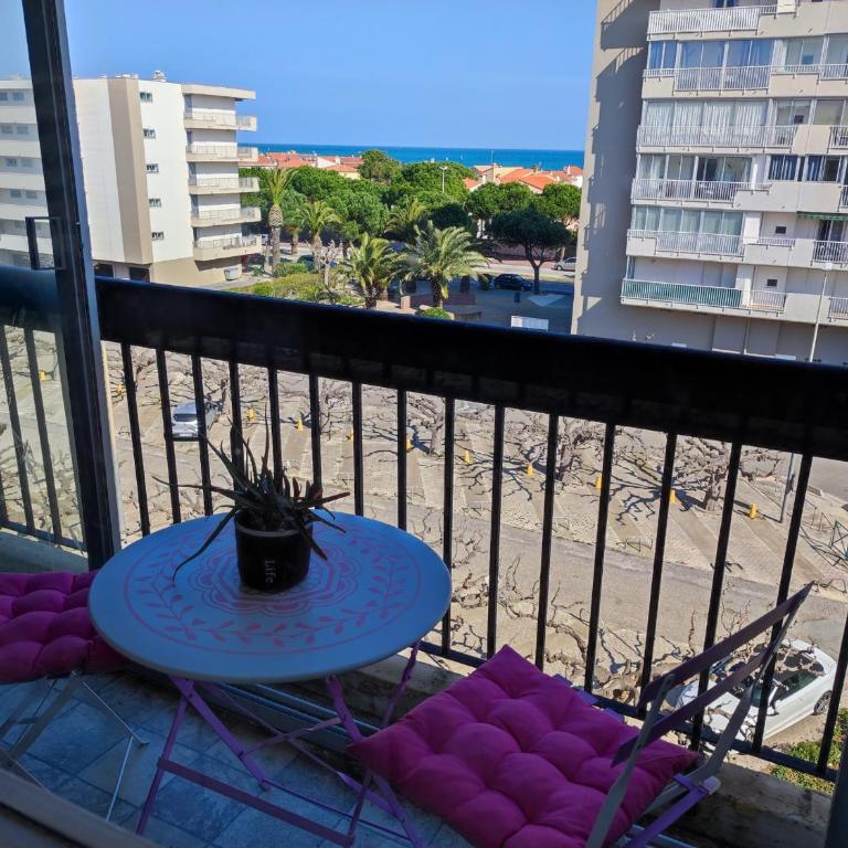 Appartement avec WIFI, climatisation et parking - 400m de la plage - FR-1-776-15 - Appartamento - 1