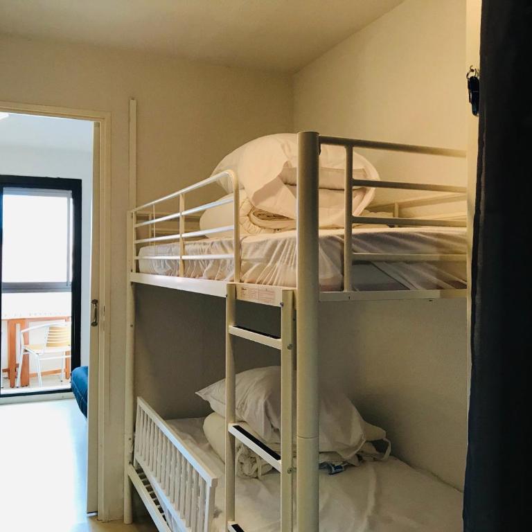 Studio Cabine à 400m Plage avec Piscine, Parking Privé, Proche Commerces à Argelès-sur-Mer - FR-1-776-16 - Appartement - 4