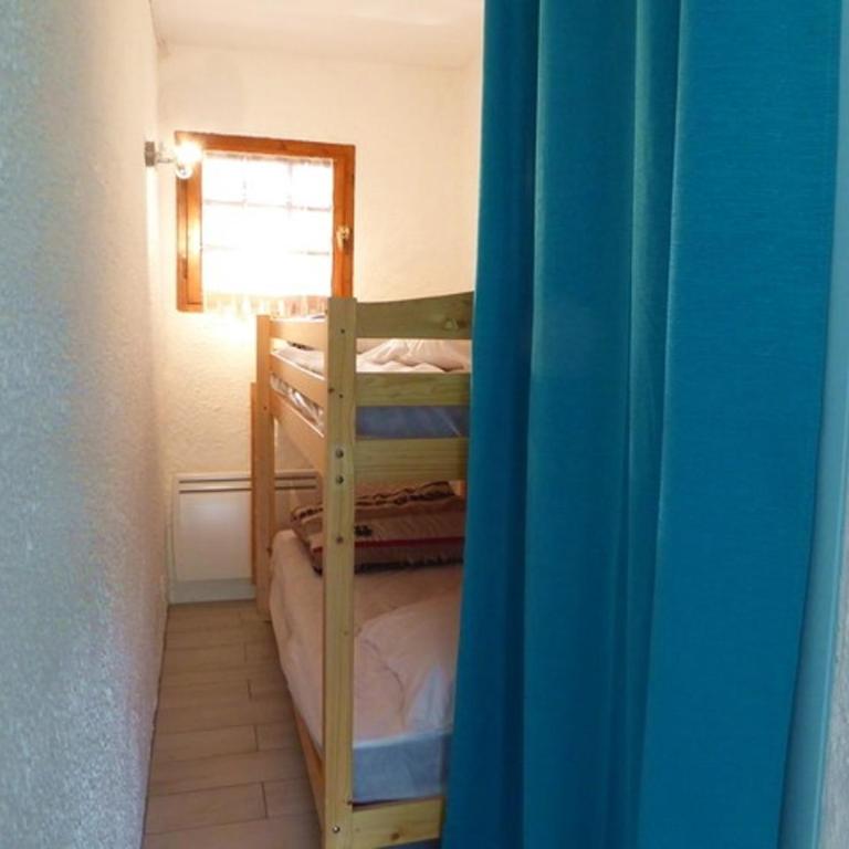Charmant T2 rénové, proche plage et commerces, balcon, parking, accepte petits animaux - FR-1-776-56 - Studio - 7
