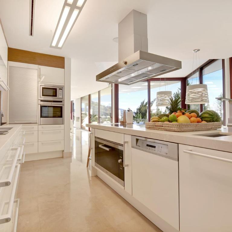 Extraordinary 7 BDRM Villa w Pool, Gym, Cinema - Apartamento - 19