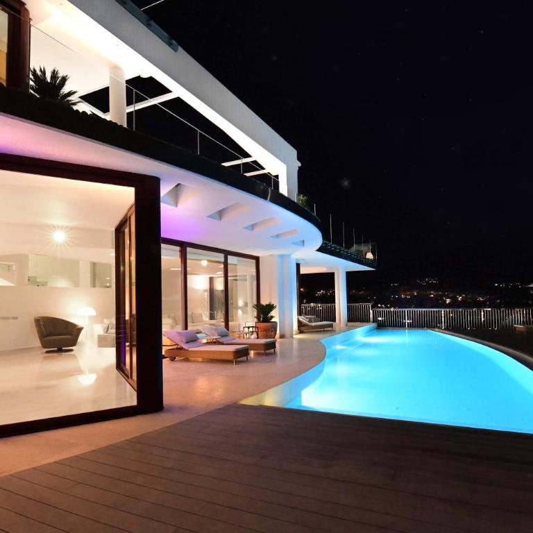 Extraordinary 7 BDRM Villa w Pool, Gym, Cinema - Apartamento - 44
