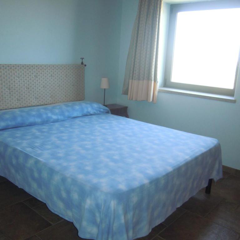 Casa Vacanze Vigna di Valle - Camera Matrimoniale con Vista Parco - 5