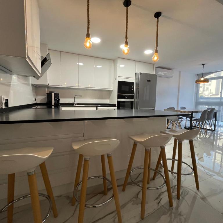 MAGNÍFICO ADOSADO CERCA DEL MAR - Maison 4 Chambres - 22