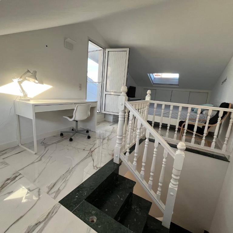 MAGNÍFICO ADOSADO CERCA DEL MAR - Maison 4 Chambres - 30