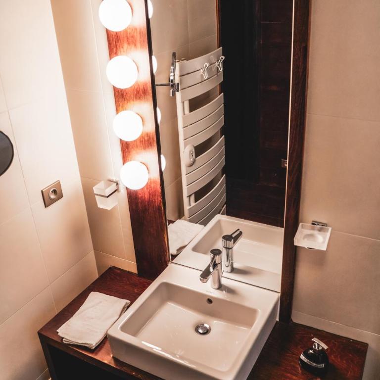 VILLA FLEURY - APPART'HÔTEL DE STANDING - Studio Supérieur - 17
