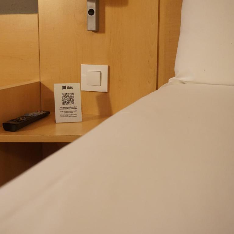 Ibis Girona - Habitación Doble Estándar - 5