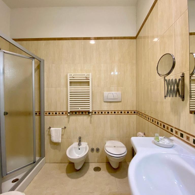 Hotel Akropolis - Museum Hotel - Junior Suite con Balcone - 4