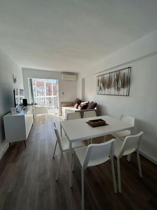 Ático c/vistas, recep 24h, piscinas y parking - Apartamento de 2 dormitorios - 7