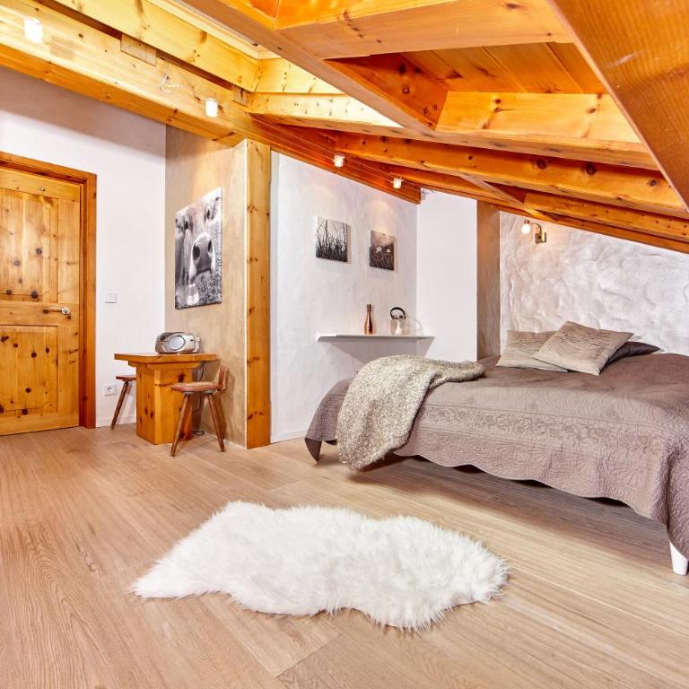 Livingroom - Appartement 2 Chambres - 17