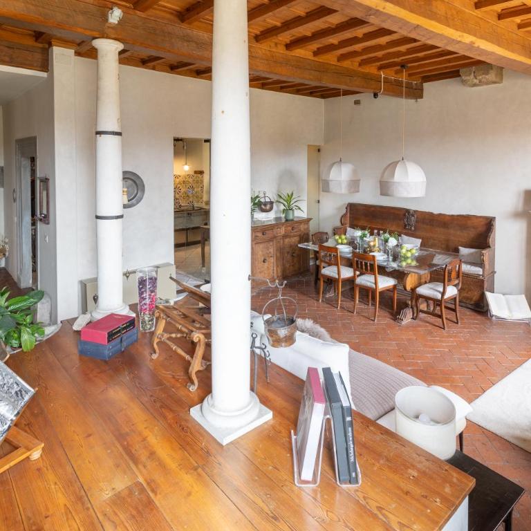 Old Bridge large and unique artful apartment with elevator - Appartamento con 3 Camere da Letto - 55