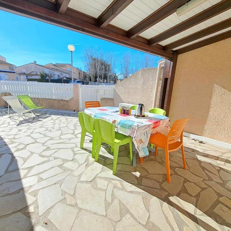 Maison mitoyenne climatisée avec terrasse et piscine à Marseillan - FR-1-326-474 - Maison de Vacances - 1