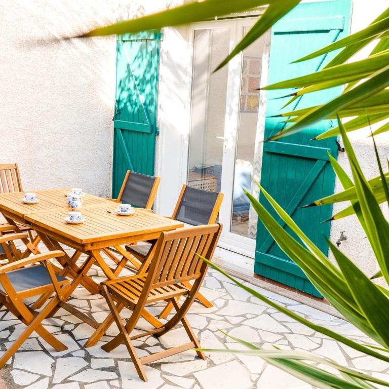 Villa 4 pièces lumineuse avec terrasse, garage, 6 couchages, proche plage et commerces, Narbonne-Plage - FR-1-409-19 - Villa - 1
