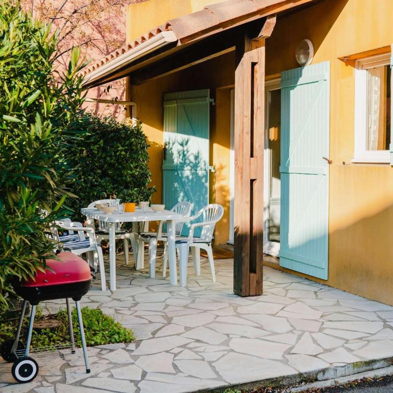 Pavillon 4 pièces avec garage, terrasse, et tout confort à Narbonne-Plage, 5 couchages - Villa 3 Chambres - 1