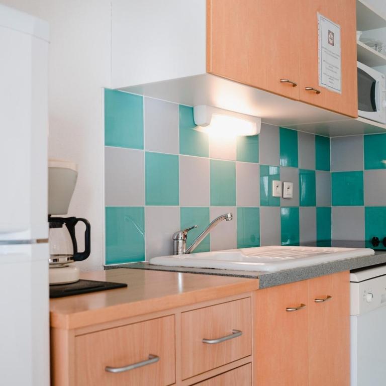 Pavillon 4 pièces avec garage, terrasse, et tout confort à Narbonne-Plage, 5 couchages - Villa 3 Chambres - 8