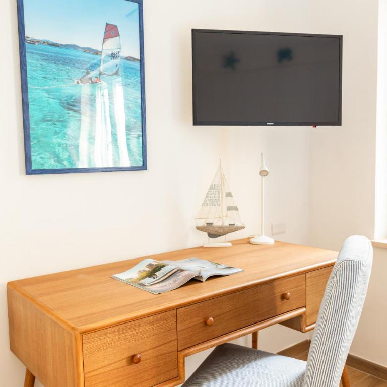 La Caravella 2 : Lido di Ostia - Appartamento con 1 Camera da Letto - 35