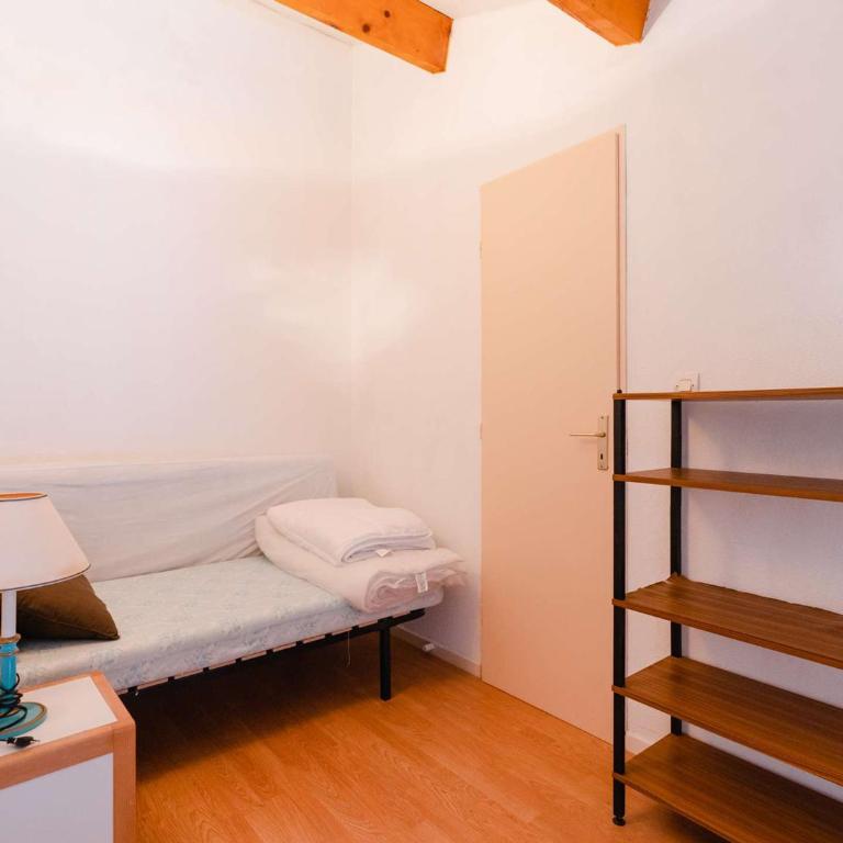 Pavillon climatisé 3 pièces avec mezzanine, terrasse, à 200m de la plage - 6 couchages - Villa 2 Chambres - 2