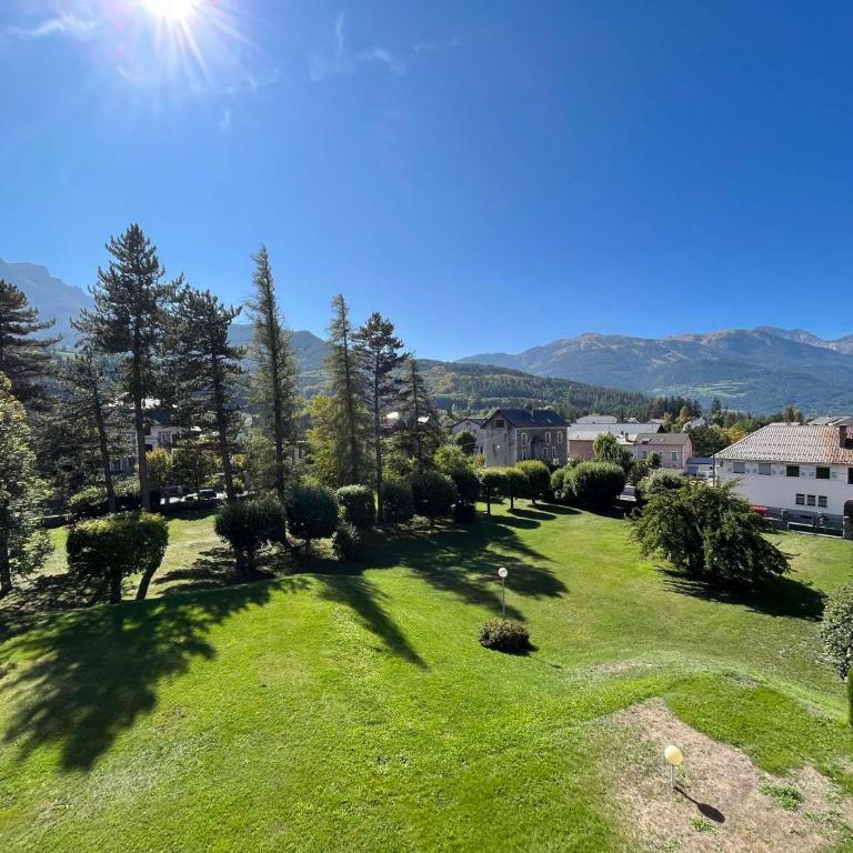 T2 calme à Barcelonnette, centre-ville - Apartamento de 1 dormitorio - 4