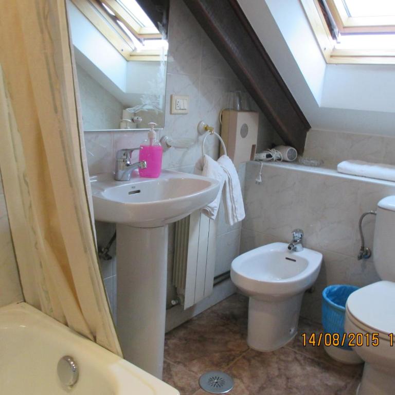 Hotel Playa Samil Vigo - Habitación Individual con baño privado y aparcamiento - 1