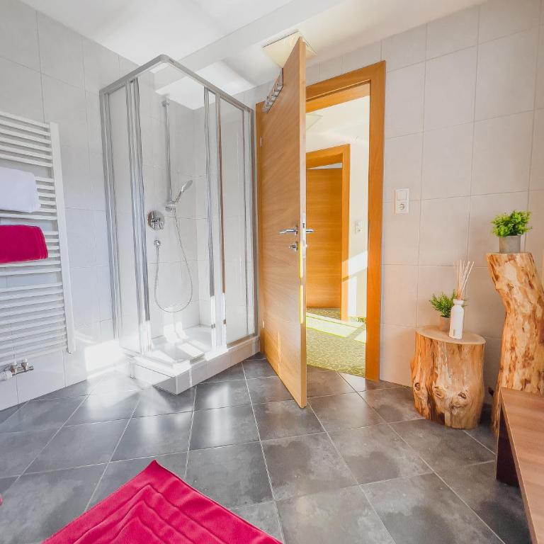Landhaus Maria - Apartment mit 3 Schlafzimmern und Balkon - 6
