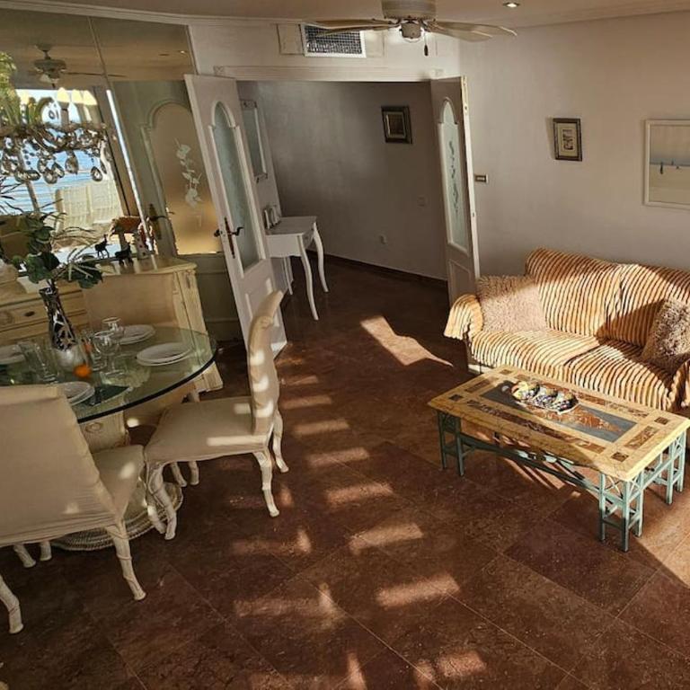 El Principe. Widok na morze. Garaż. Plaża 10 m - Apartamento de 3 dormitorios - 17