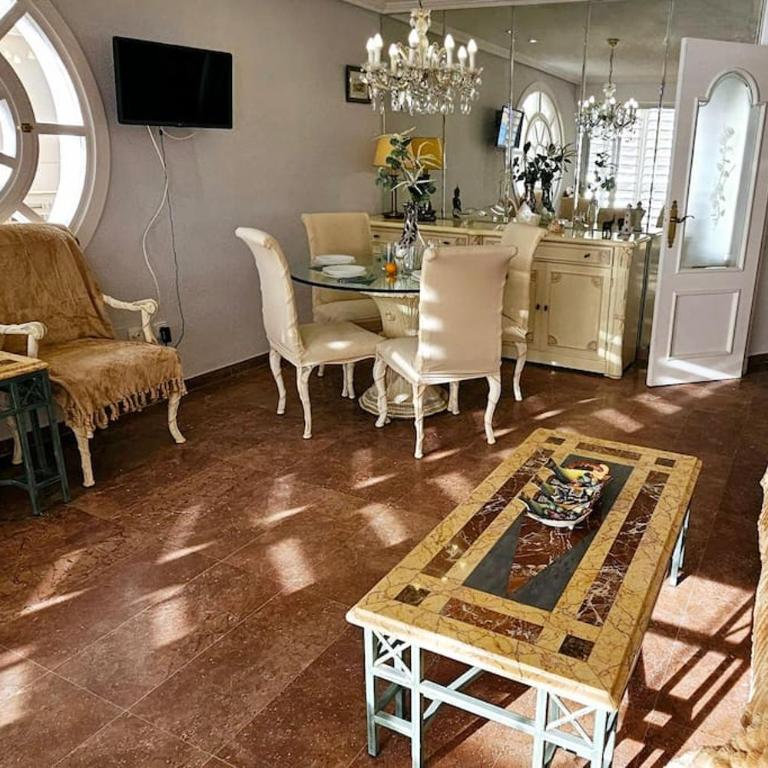 El Principe. Widok na morze. Garaż. Plaża 10 m - Apartamento de 3 dormitorios - 18