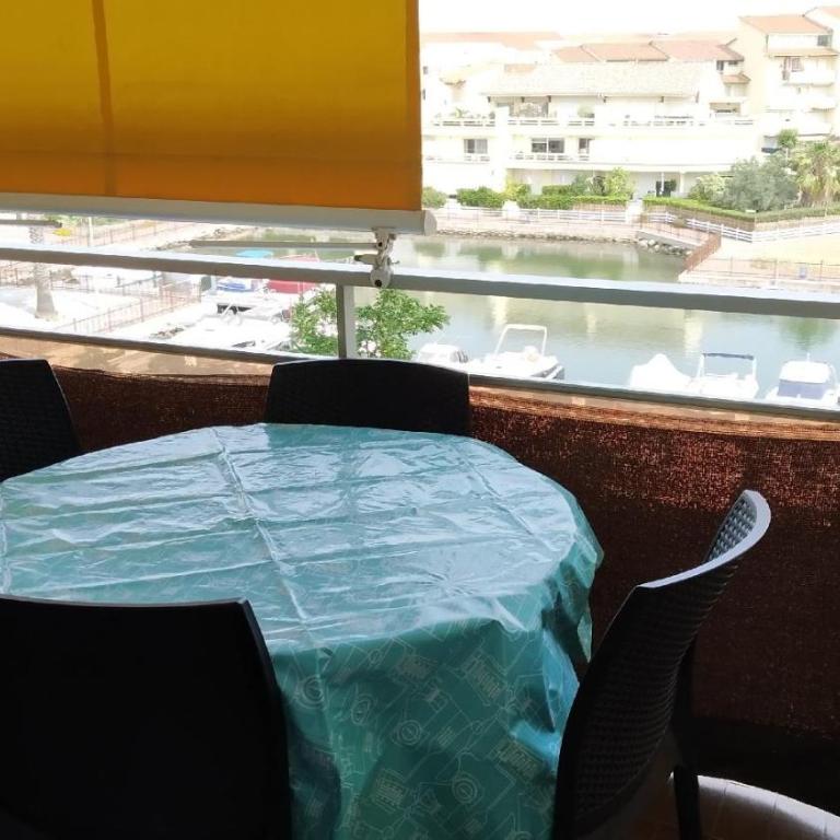 Appartement T2 vue Mer et Port,2 balcons, Parking privé - Apartamento con vistas al mar - 2