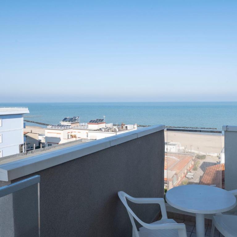 Hotel Harmony - Camera Standard Matrimoniale/Doppia con Letti Singoli con Vista Mare - 6